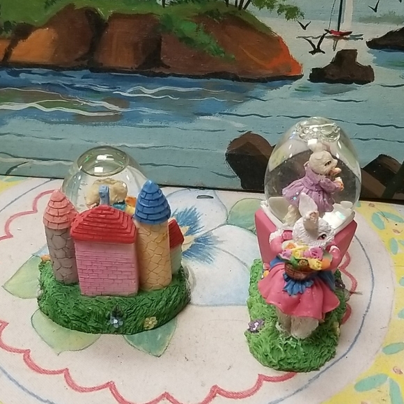 2 Easter bunny snow globe - Picture 4 of 8